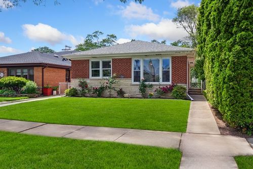 7406 Keystone Ave, Skokie, IL, 60076-3927 | Card Image