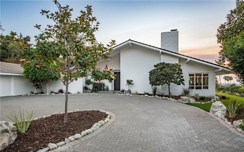16 Roadrunner Rd, Rolling Hills, CA, 90274-5139 | Card Image