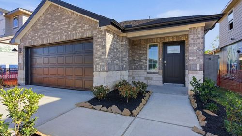 3405 Wild Mustang St, Alvin, TX, 77511-3561 | Card Image