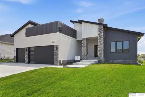 6231 N 207th St, Elkhorn, NE, 68022 | Card Image