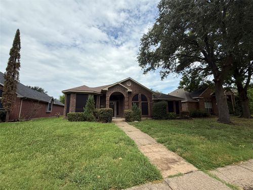 1631 Ariel Dr, Mesquite, TX, 75181-1777 | Card Image
