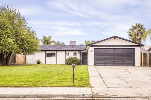 4600 Lantados St, Bakersfield, CA, 93307-4879 | Card Image