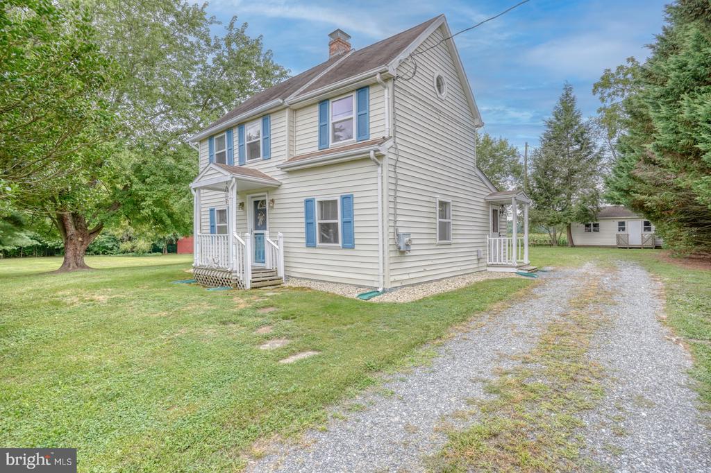 Flat Iron Square Rd, Church Hill, MD 21623
