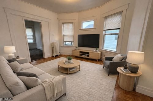 91 Watson Ave, West Orange, NJ, 07052-6016 | Card Image