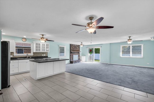 306 Wesley Ave, House other with 3 bedrooms, 2 bathrooms and 2 parking in Savoy IL | Image 5