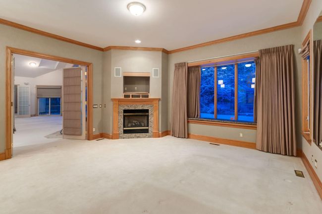 135 Eagle Ridge Drive Sw, Home with 4 bedrooms, 4 bathrooms and 7 parking in Calgary AB | Image 14