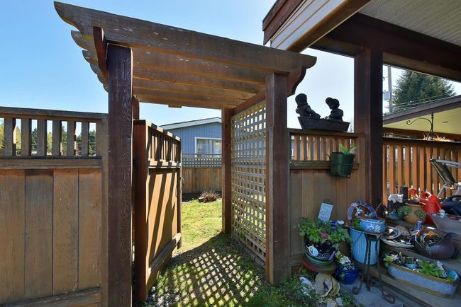 120A - 1413 Sunshine Coast Highway, House other with 3 bedrooms, 2 bathrooms and 3 parking in Gibsons BC | Image 17