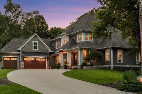 2890 Ella Ln, Minnetonka, MN, 55305-3902 | Card Image