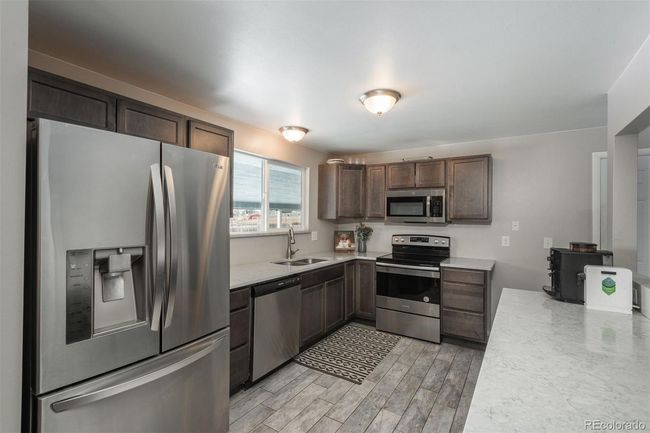Updated kitchen with stainless steel appliances | Image 10