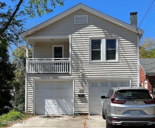 208 S 18th St, Wilmington, NC, 28403-1046 | Card Image
