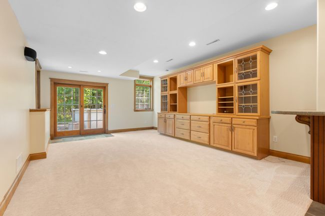 Family Room, walkout | Image 55