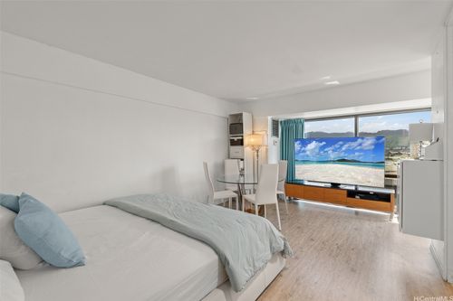 1750 Kalakaua Avenue, Honolulu, HI, 96826 | Card Image