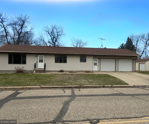 108 W Sherman Ave, Ellsworth, MN, 56129-1014 | Card Image
