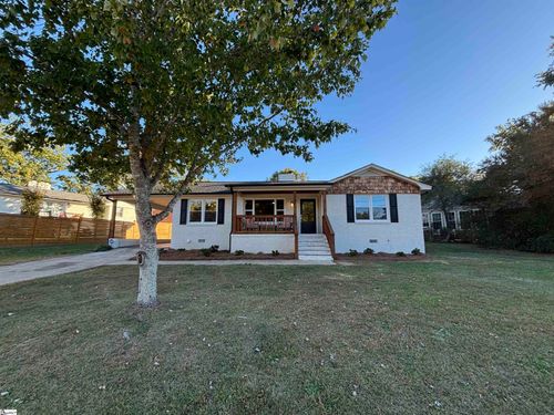 7 Hardale Ln, Greenville, SC, 29607-2333 | Card Image