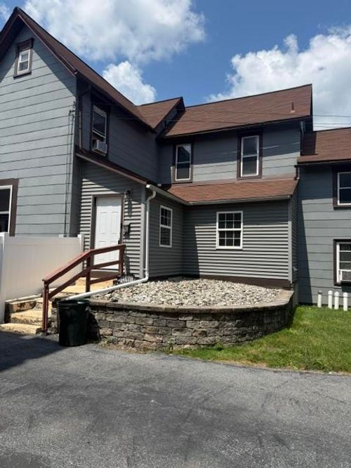 1249 Main St, NORTHAMPTON, PA, 18067-1651 | Card Image
