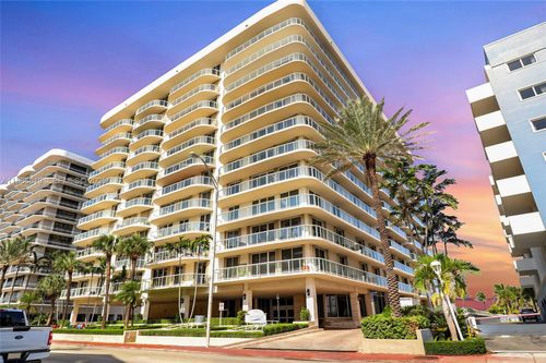 5a-8855 Collins Ave, Surfside, FL, 33154-3452 | Card Image