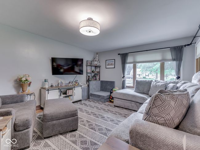 1504 Mcclure Rd, House other with 4 bedrooms, 2 bathrooms and null parking in Columbus IN | Image 4