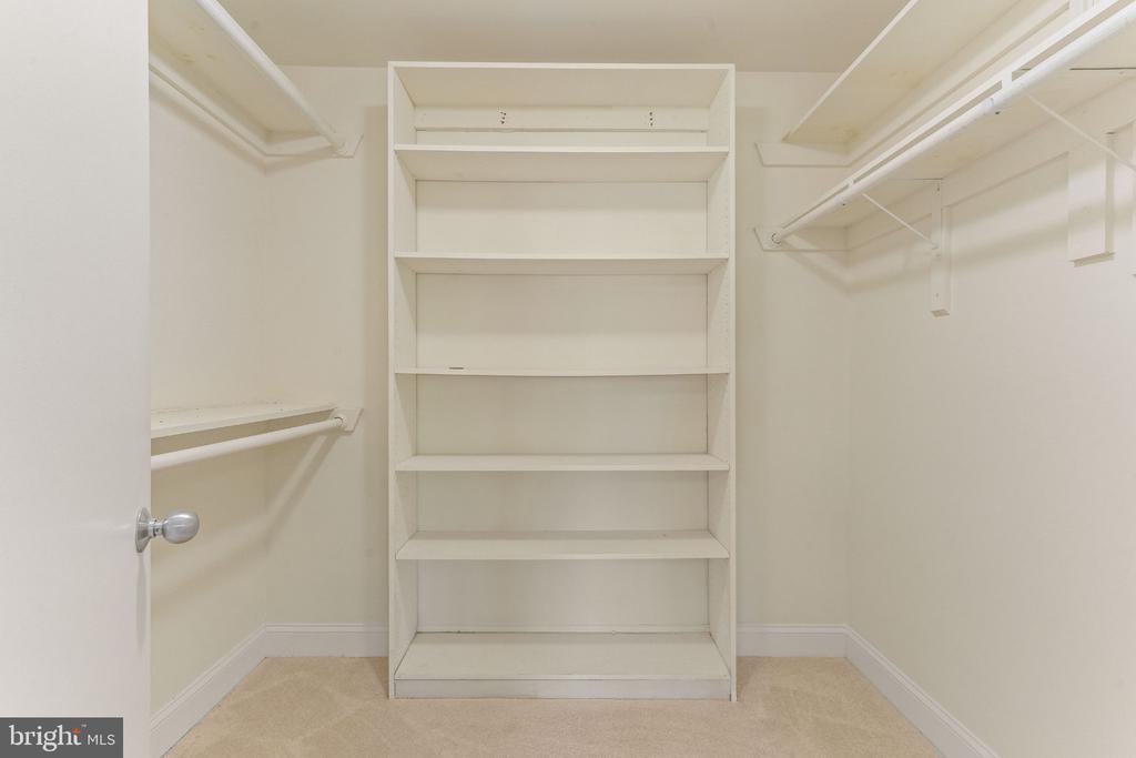 Residential Lease in BETHESDA 5