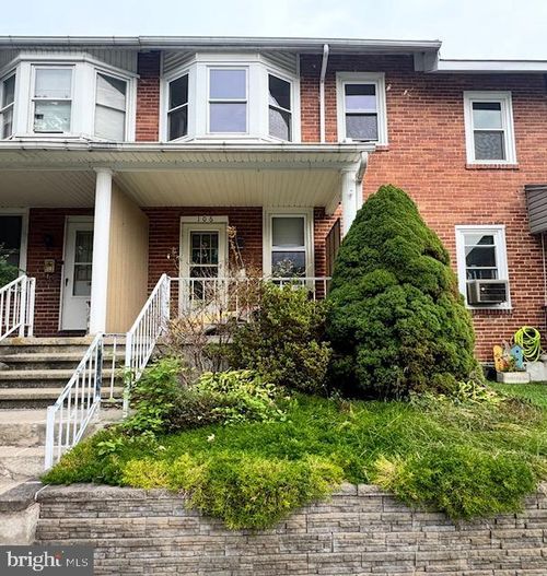 106 Delaware Ave, LEWISTOWN, PA, 17044-2405 | Card Image