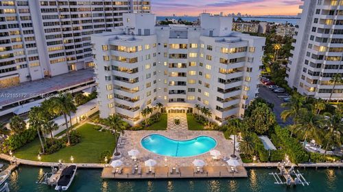 5c-16 Island Ave, Miami Beach, FL, 33139-1329 | Card Image