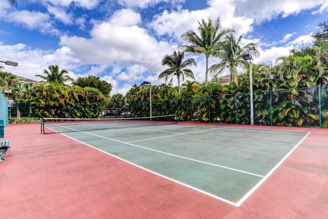 APT-304 - 6511 Emerald Dunes Dr, Condo with 2 bedrooms, 2 bathrooms and null parking in West Palm Beach FL | Image 47