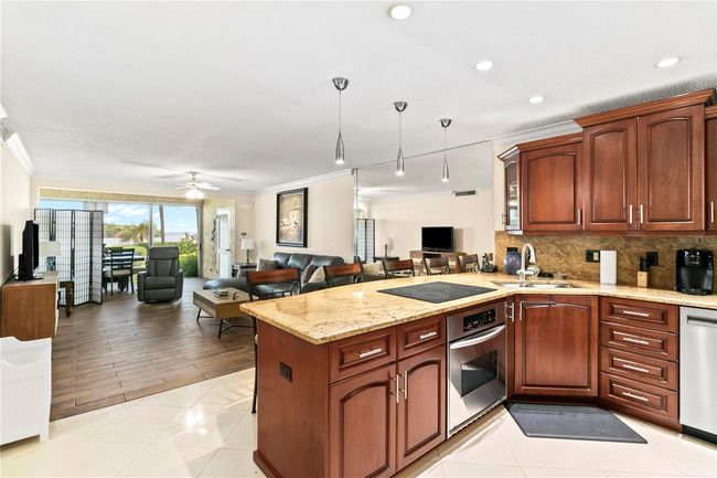 Looking from the Entry into the home | Image 9