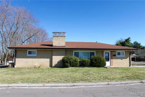 3730 Eminence Blvd, Saint Louis, MO, 63114-4066 | Card Image