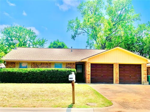 3504 Kingfisher Ln, Denton, TX, 76209-3526 | Card Image