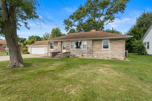 111 S Eads Ave, Paris, IL, 61944-1933 | Card Image