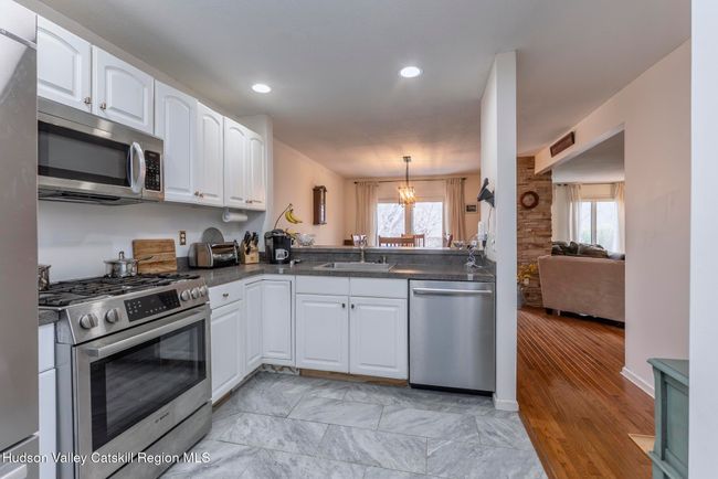 217 Aspen Ter, Townhouse with 2 bedrooms, 3 bathrooms and null parking in Poughkeepsie NY | Image 15