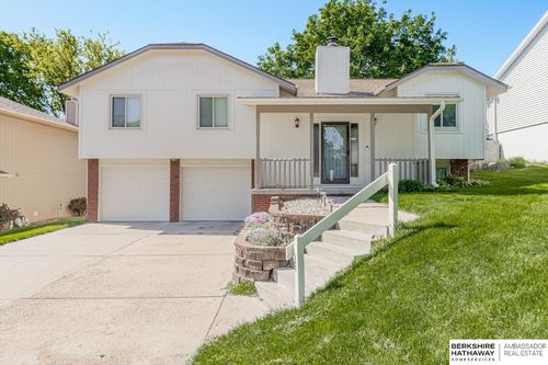 16511 Arbor St, Omaha, NE, 68130-1644 | Card Image