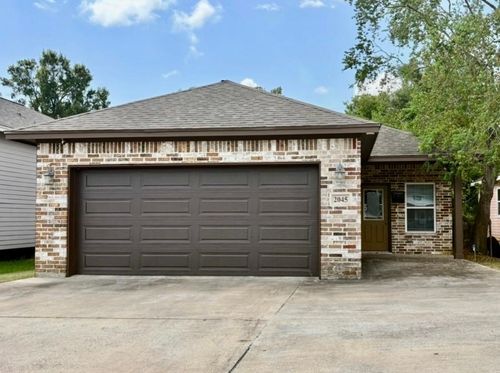 2045 Washington Blvd, Beaumont, TX, 77705-1715 | Card Image