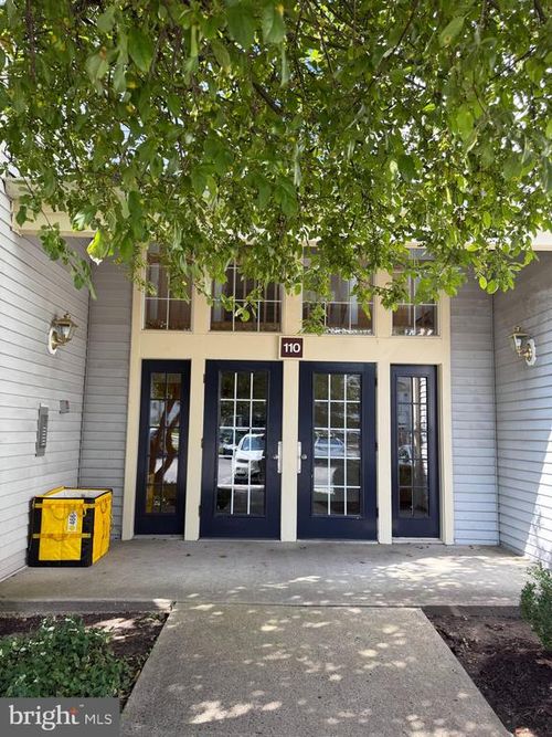 apt-3-110 Biscayne Ct, Princeton, NJ, 08540-7802 | Card Image