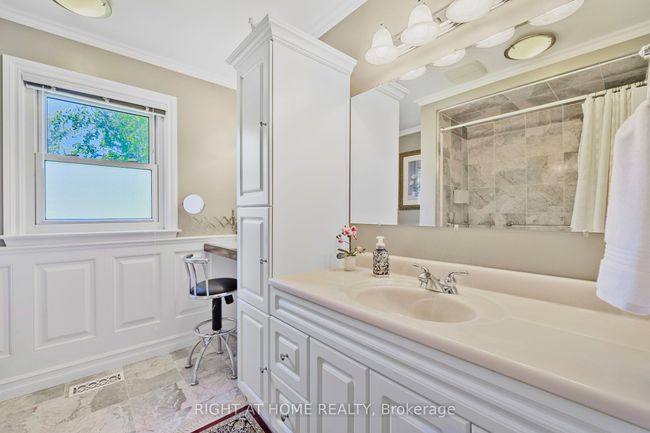 42 Valleyview Rd, House other with 5 bedrooms, 2 bathrooms and 6 parking in Brampton ON | Image 20