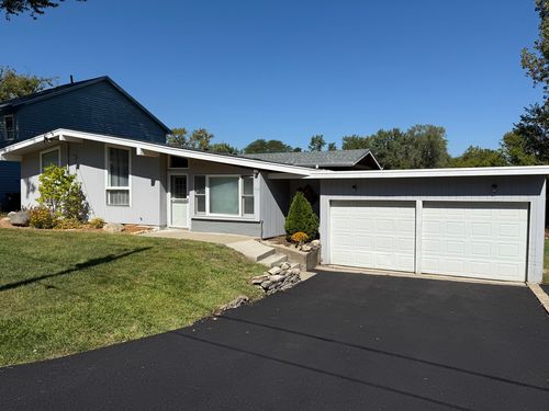 559 Kimball Ave, Wauconda, IL, 60084-1919 | Card Image