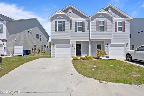 329 Frisco Way, Holly Ridge, NC, 28445-4203 | Card Image