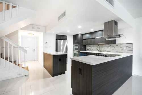 apt-123-4-20350 W Country Club Dr, Aventura, FL, 33180-1662 | Card Image