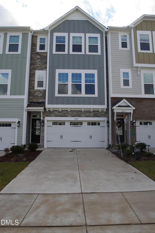 2709 Hunter Woods Dr, Apex, NC, 27502-7183 | Card Image