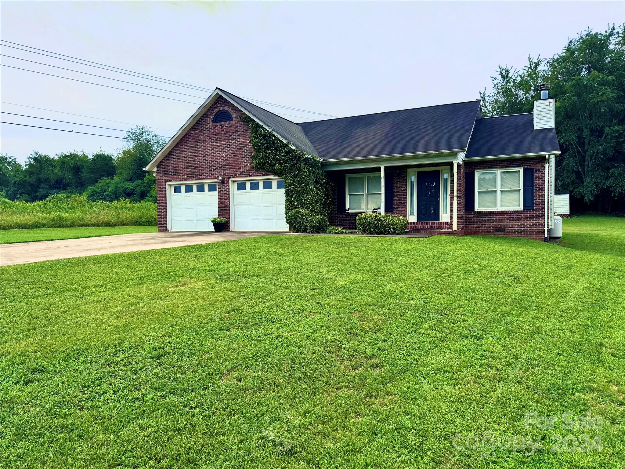 Freshfield Dr, Hudson, NC 28638