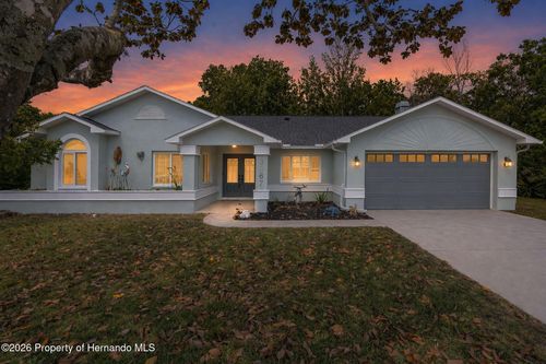 3367 Black Oak Trl, Spring Hill, FL, 34604-8153 | Card Image