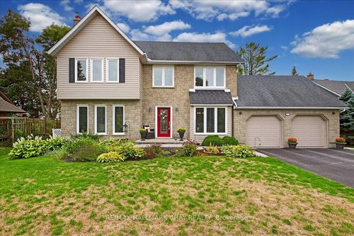 35 Howard Dr, Oro-Medonte, ON, L0L2E0 | Card Image