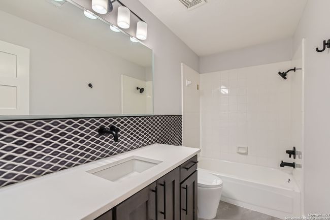 6110 Blanco River Pass, House other with 5 bedrooms, 4 bathrooms and null parking in Austin TX | Image 21