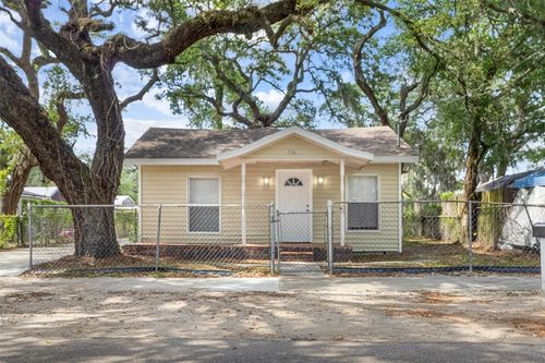 2116 E Ellicott St, Tampa, FL, 33610-5006 | Card Image