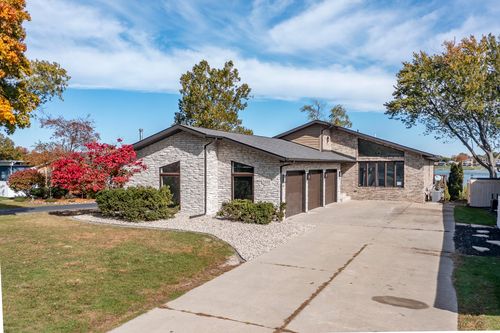 3488 W Lakeshore Dr, Crown Point, IN, 46307-8926 | Card Image