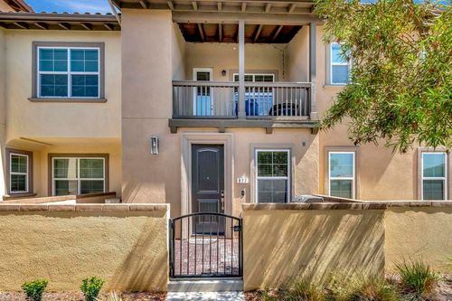 877 Blackstone Dr, San Marcos, CA, 92078-1413 | Card Image
