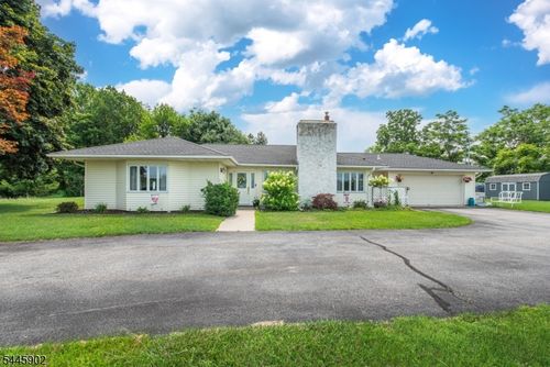 3334 State Rt 94, Hamburg, NJ, 07419-2621 | Card Image