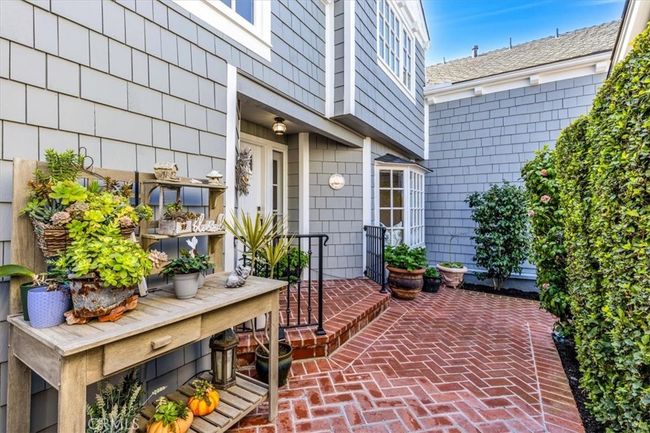 33976 Cape Cv, Townhouse with 3 bedrooms, 3 bathrooms and 4 parking in Dana Point CA | Image 37