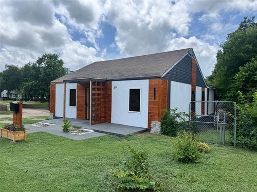 439 Avenue F, Dallas, TX, 75203-3518 | Card Image
