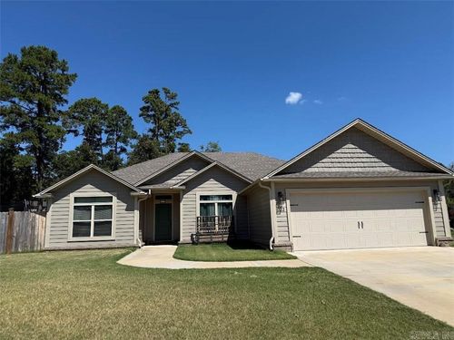 222 Promenade Cir, Russellville, AR, 72801-6577 | Card Image