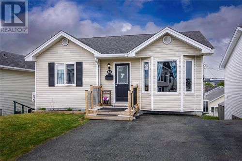 13 Kelland Cres, St. John's, NL, A1E6E9 | Card Image